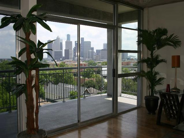 Houston Loft Balcony With City view